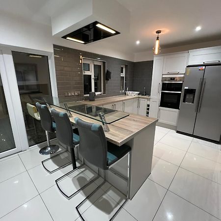 Lovely Dublin Home - Just 15 Mins To City Centre Kültér fotó